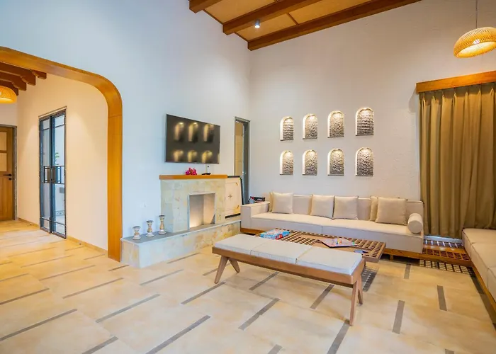 Saffronstays Moringa Valley - Cedar Villa Udaipur